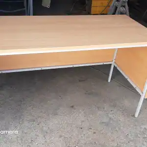 Školska katedra bez fioke