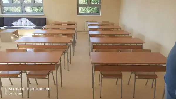 Školska klupa K2 sa policom – atest
