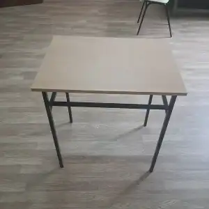 Školska klupa jednosed – KJ2