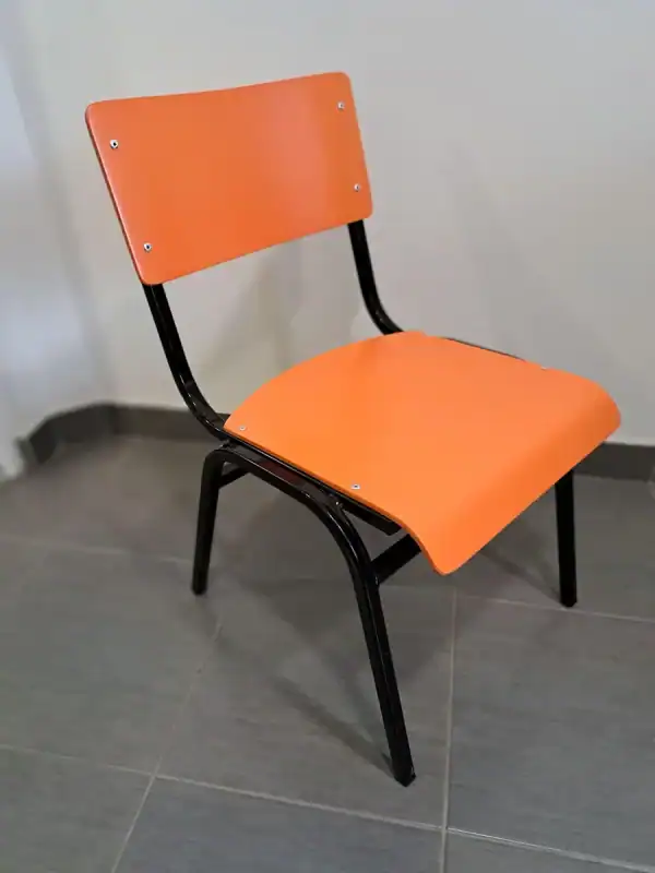 20230125_135411 Školska stolica
