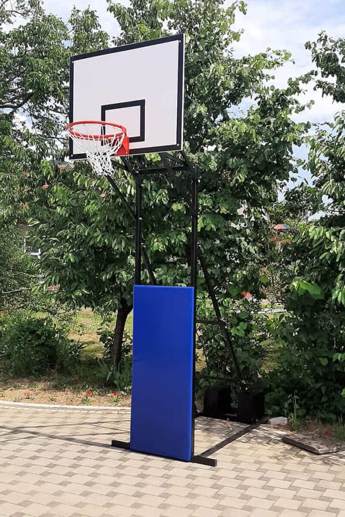 Košarkaška konstrukcija MK1 postavljena u Banji Ždrelo.