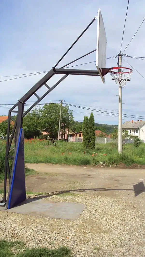 DSC03845 Dvorišna košarkaška konstrukcija DK1