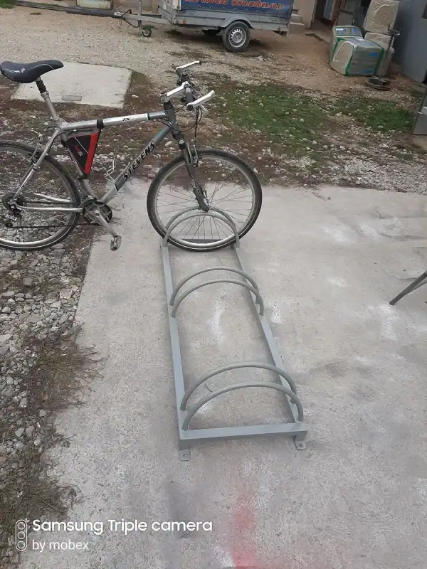 Držač – stalak za bicikle
