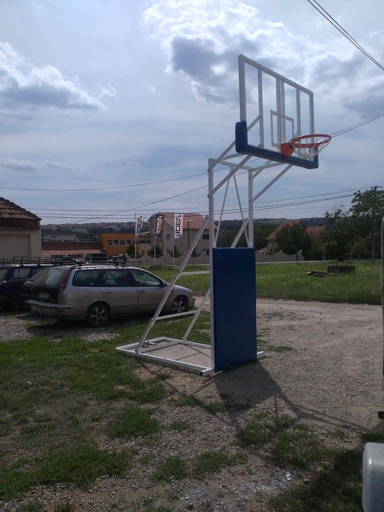 Isporuka mobilne košarkaške konstrukcije MK3 Novi Pazar