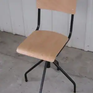 Radna stolica R1
